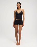 REBECA - Conjunto de pijama de top de tirantes y culotte con detalles de encaje™