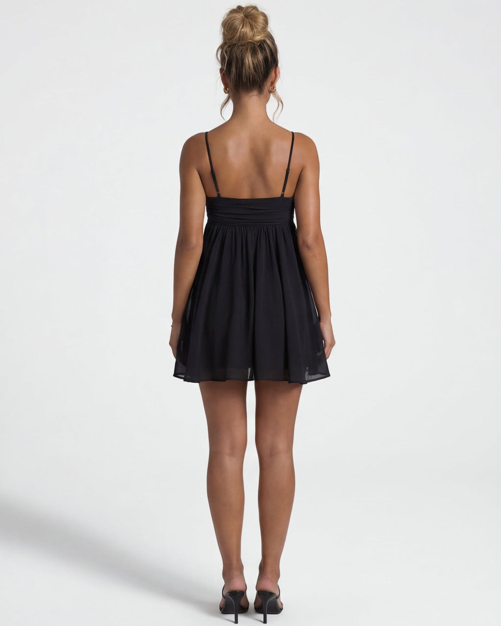AINHOA - Minivestido babydoll de tirantes con vuelo e inclinación acampanada™