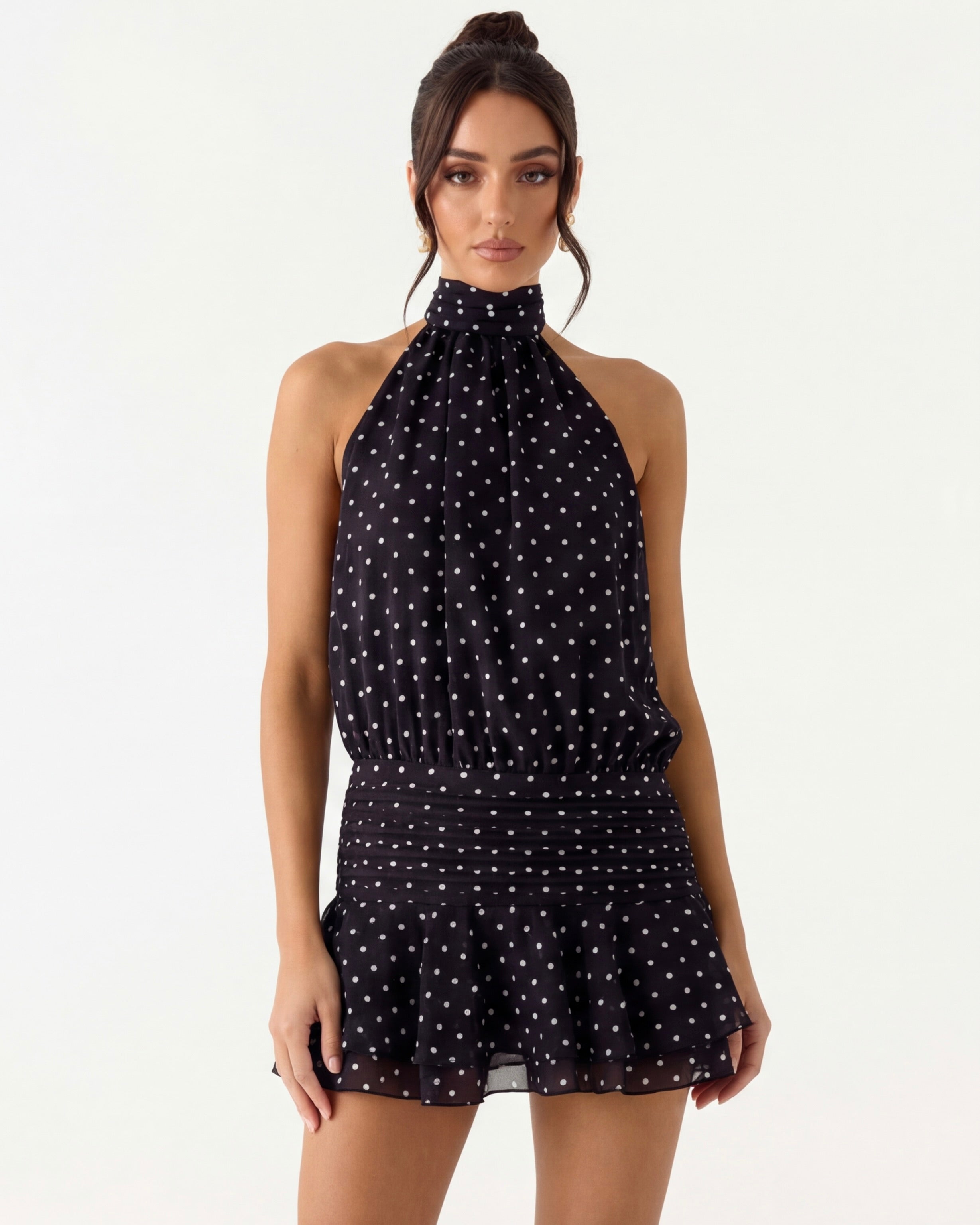 LUCÍA - Minivestido halter de lunares con espalda al aire™