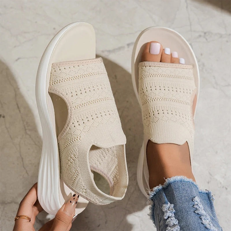 LORENA™ | Sandalias de plataforma confeccionadas con material transpirable para mujer
