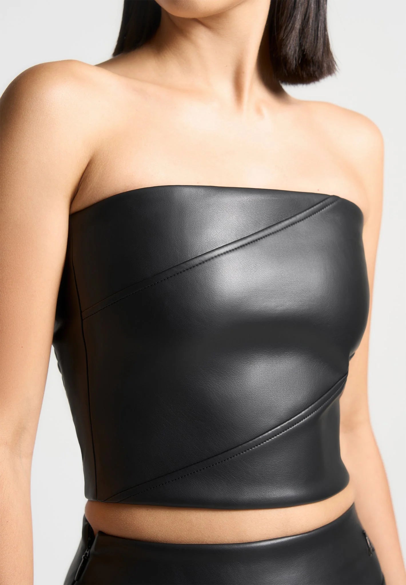 TATIANA-Top Bandeau de Cuero de Estilo Moderno y Estructurado
