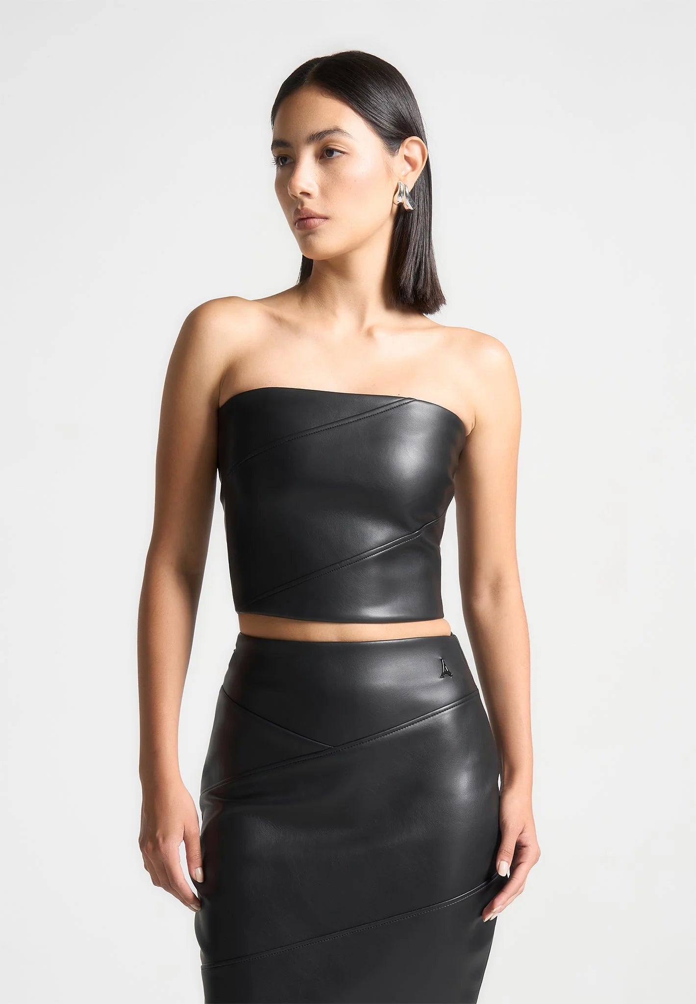 TATIANA-Top Bandeau de Cuero de Estilo Moderno y Estructurado
