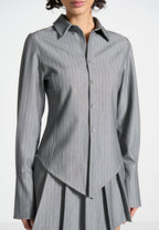 VALERIA-Camisa con estructura y vanguardia